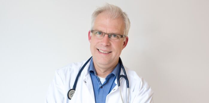 Leiter des zuständigen Expertenboards Dr. Martin Jäger vom Hüttenhospital in Dortmund.
