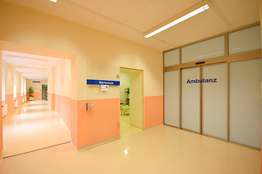 2011 - Eröffnung unserer neuen, großzügigen Ambulanz für die Abteilungen Innere Medizin und Geriatrie